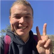 Te acompaño en tu aprendizaje del inglés, conversando o profundizando en la pronunciación y gramática, y así te sientas más segur@